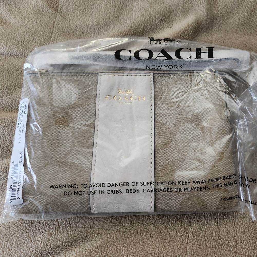Coach wrislet - Picture 2 of 3